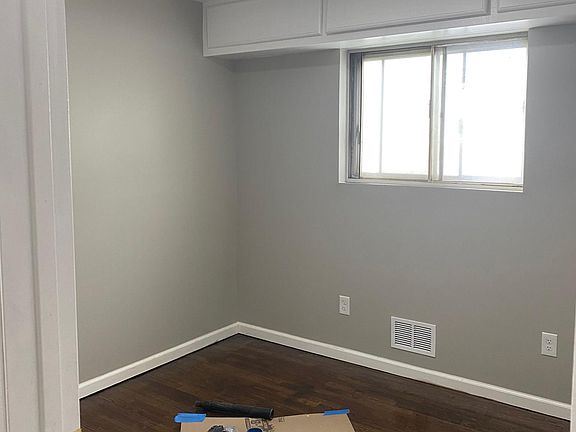 4th image of 155 Holly Ave #1