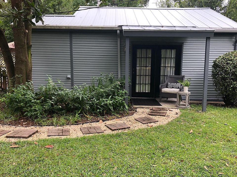 Fenced-in Yard
