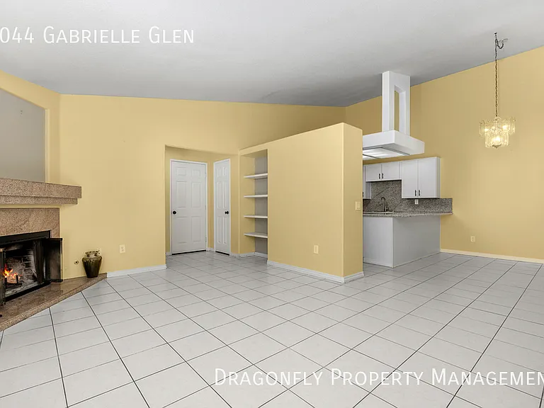 2044 Gabrielle Gln — Photo 5