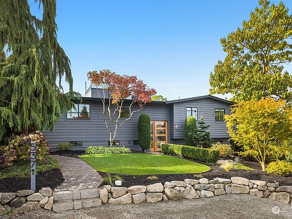 2nd image of 535 16th Avenue W