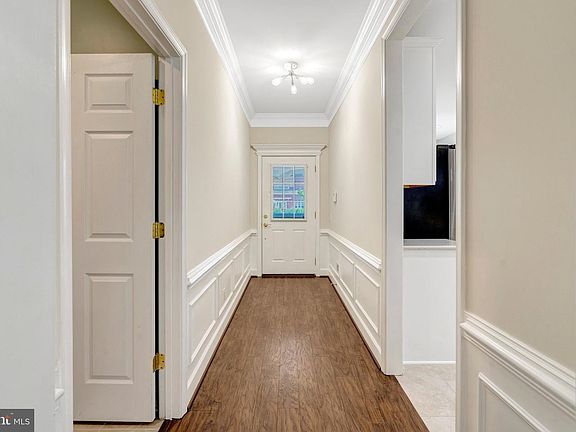 3rd image of 8886 Calla Lily Ct