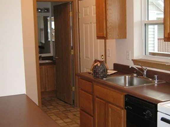2nd image of 1101 N Russell St APT 304