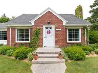 1725 Oxford Rd SE, East Grand Rapids, MI
