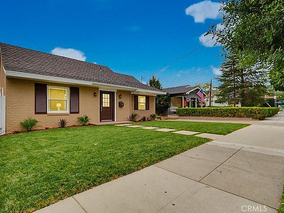 2nd image of 5743 Pickering Ave