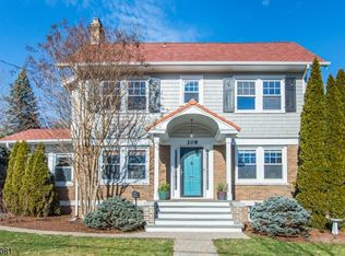 208 Watchung Ave, Montclair, NJ 07043