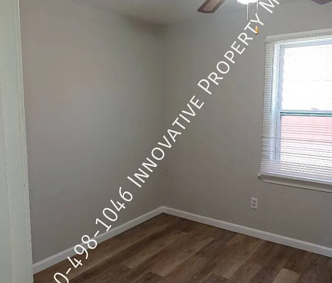 7351 N Dort Hwy #3 — Photo 11
