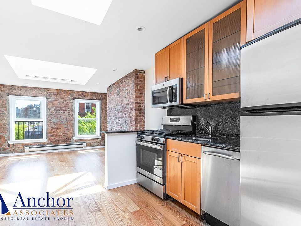 1st image of 482 W Broadway APT 10