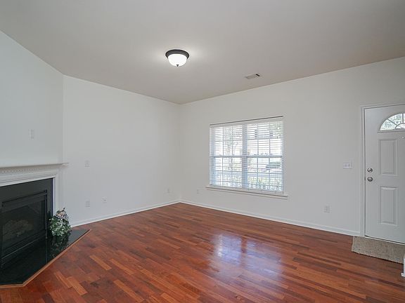 5th image of 230 Cedar Crossing Ln