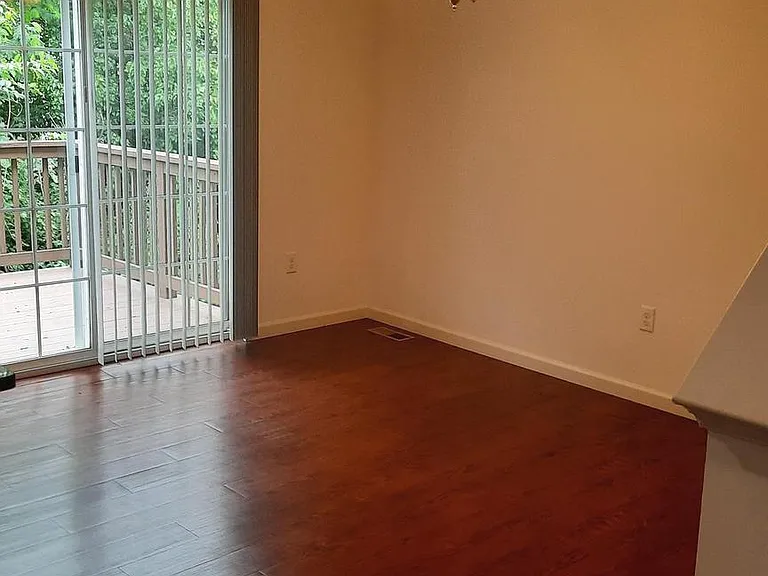 703 Admirals Quay Dr — Photo 6
