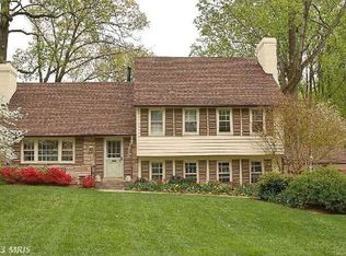 9917 Hillridge Dr, Kensington, MD 20895