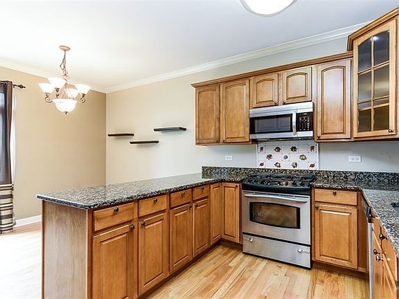 5th image of 1426 E Katie Ln