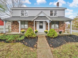 4 Leonard Rd, Stafford Springs, CT 06076