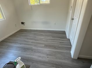 989 Summerfield Rd #1, Santa Rosa, CA 95405