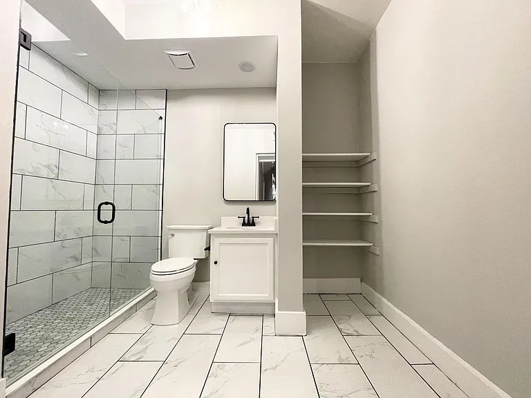 1119 Walnut St #2 — Photo 6