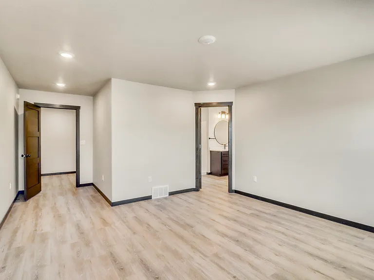 5763 24th St S #D — Photo 27