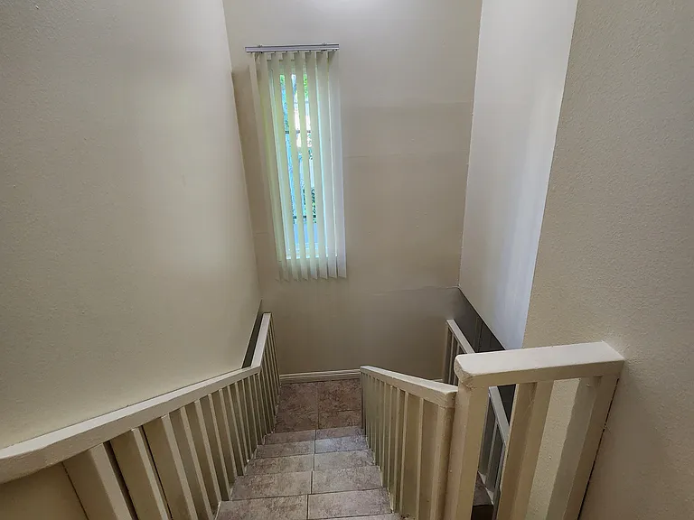 370 Avocado St #3 — Photo 8