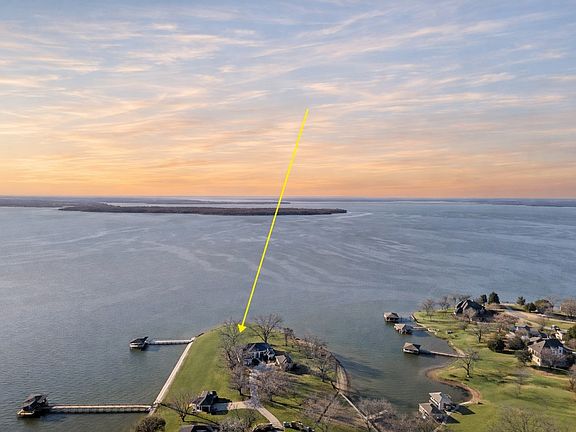 3rd image of 417 Pecan Point Dr