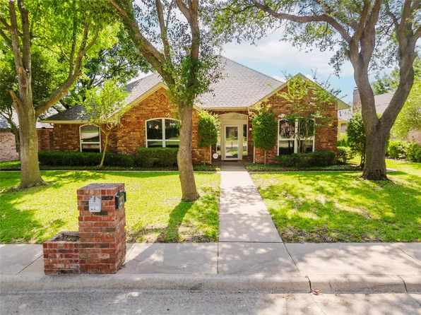 221 Sioux Dr, Waxahachie, TX 75165