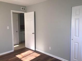 15212 Bellaire Ave APT A, Grandview, MO 64030