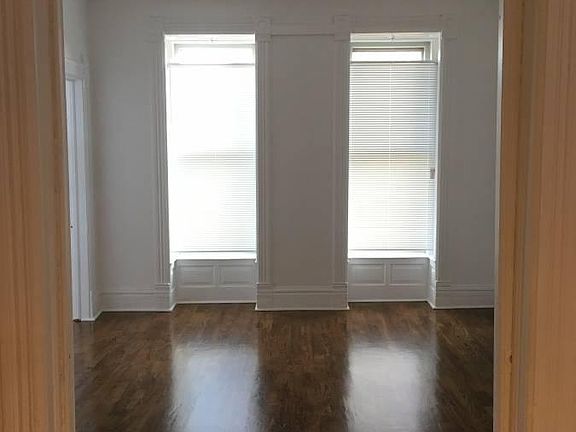 4th image of 1922 S Jefferson St APT 3