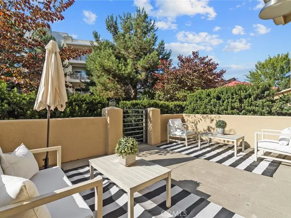 13123 Park Pl Unit 104, Hawthorne, CA 90250