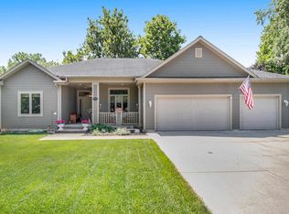 8881 Sycamore Dr, Bremen, IN