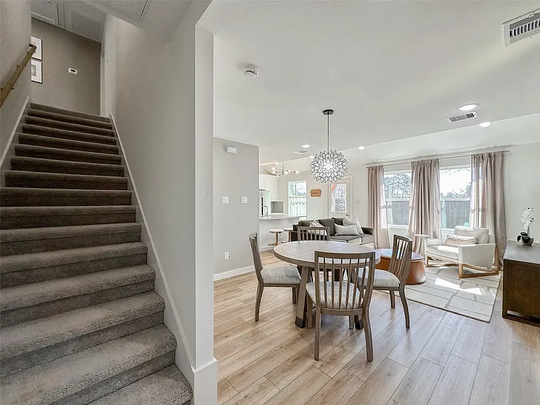 2710 Discovery Trails Ct — Photo 6