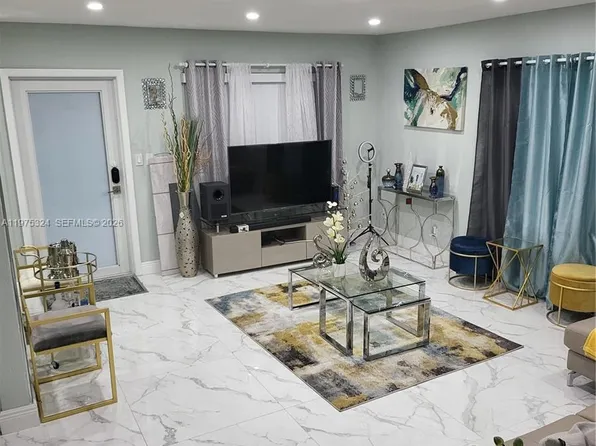 1747 Rodman St APT 110, Hollywood, FL 33020