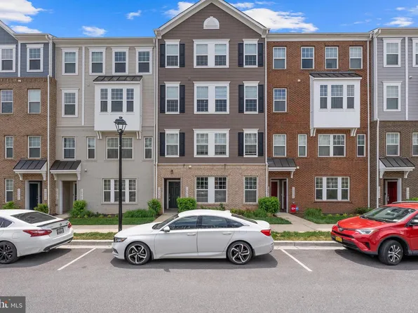 10545 Jim Lovell Ln, Lanham, MD 20706
