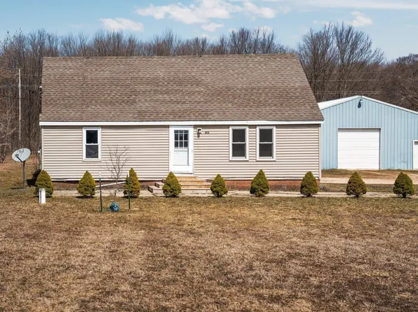 7602 Hoadley Rd, Benzonia, MI 49616