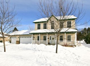 1247 Denver Ave SE, Hutchinson, MN 55350
