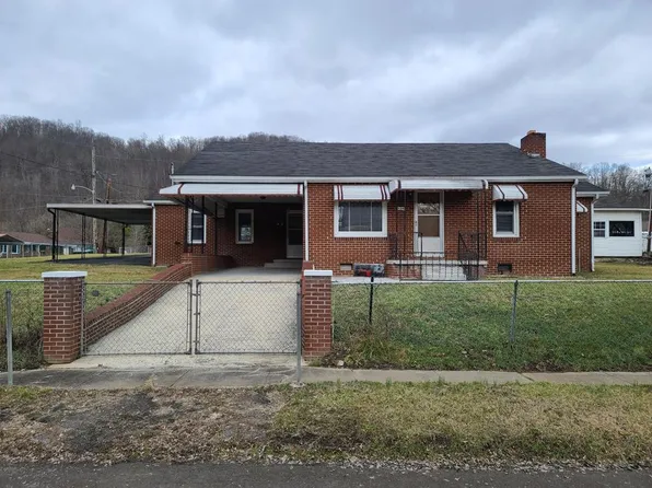 1917 4th St, Richlands, VA 24641