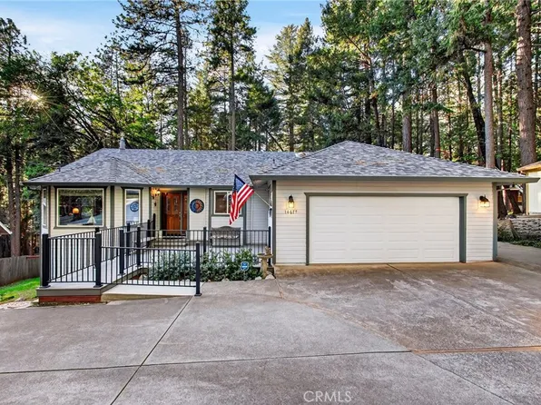 14677 Bridgeport Cir, Magalia, CA 95954