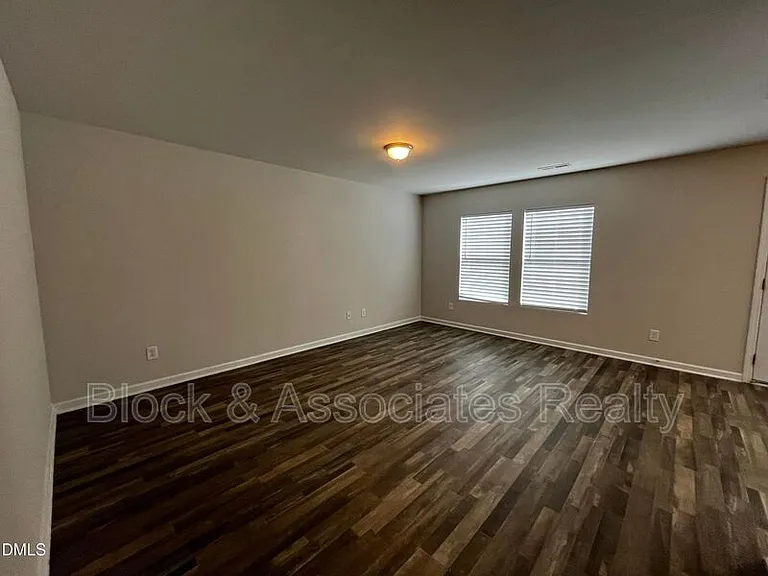 46 E Boulder Rd — Photo 3