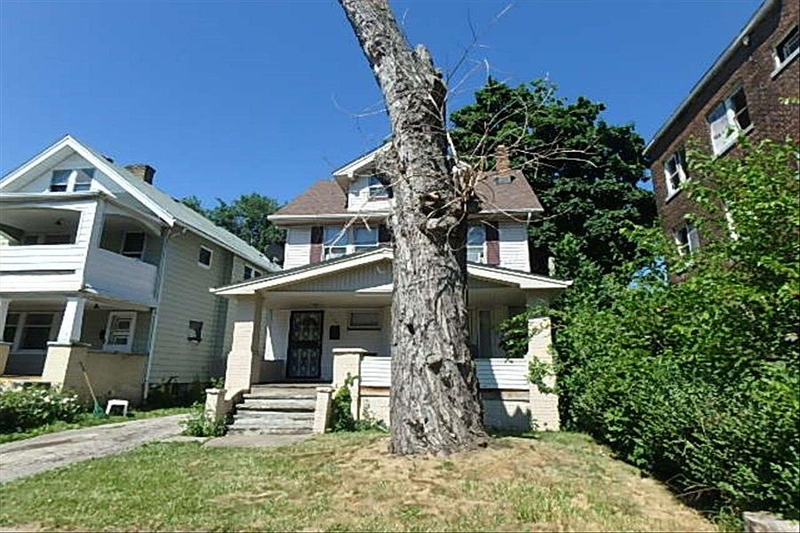 1st image of 1240 E 143rd St