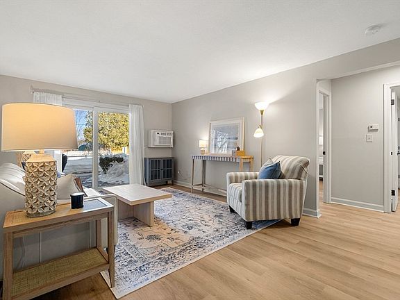 4th image of 1 Brown Ave APT 25