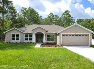 10470 Millerdale Rd, Weeki Wachee, FL 34613
