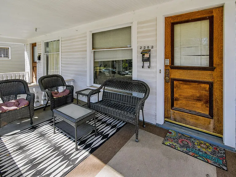 2282 Grandview Ave — Photo 19