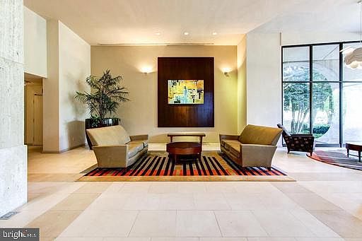 5th image of 301 N Beauregard St APT 1612