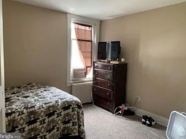 5 E John St APT 2, Mc Veytown, PA 17051