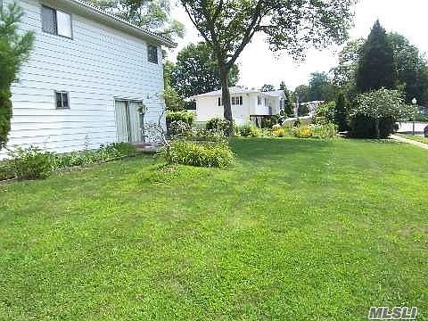 2nd image of 2 Seminole Dr