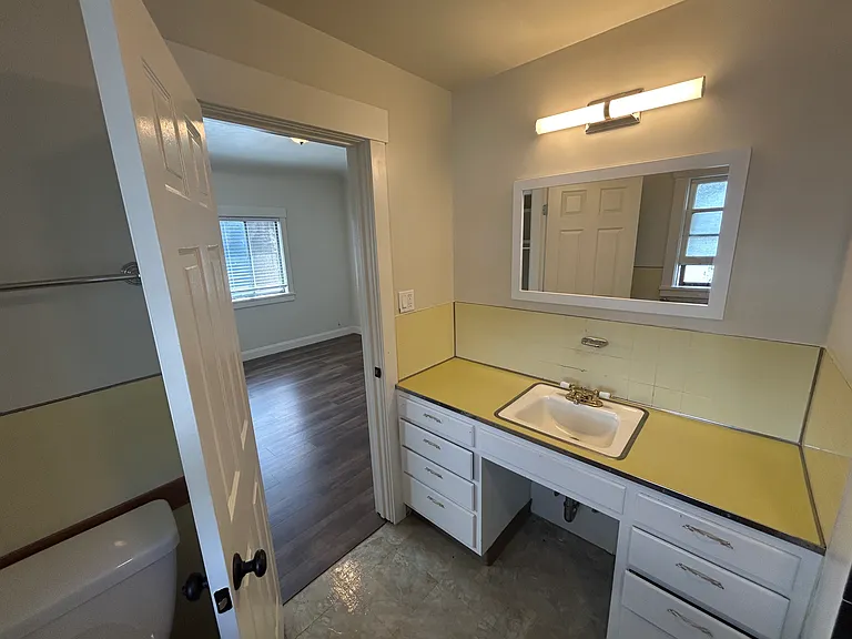 912 Carolina St #5 — Photo 13