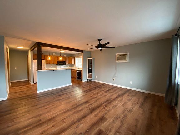3rd image of 2495 Wasco St APT B