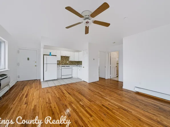 8914 S Conduit Ave APT 3A, Howard Beach, NY 11414