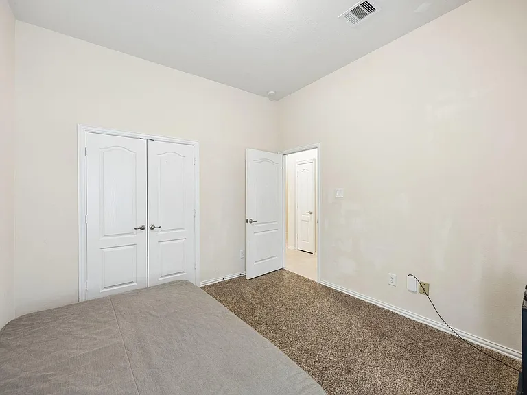 24631 Forest Hiker Ct — Photo 19