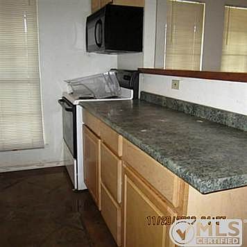 2nd image of 1444 N 8th St