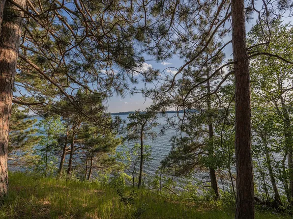 1 Lady Slipper Lndg, Hackensack, MN 56452