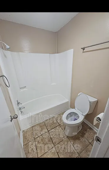 328 Dahlia Dr — Photo 9