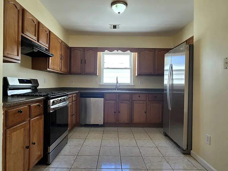 22 Wakeman Ave #2 — Photo 10