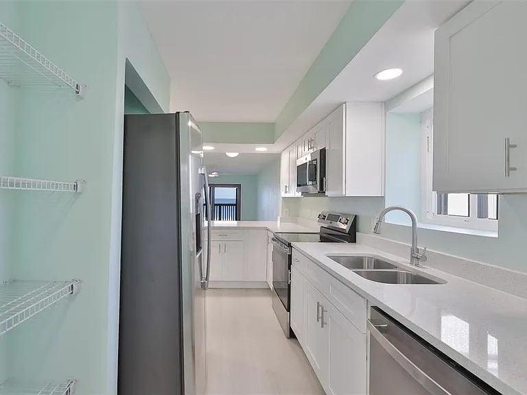 812 Bahia Del Sol Dr #A — Photo 11